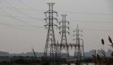 Pakistan needs up to 70,720MW extra by 2035 amid demand risks
