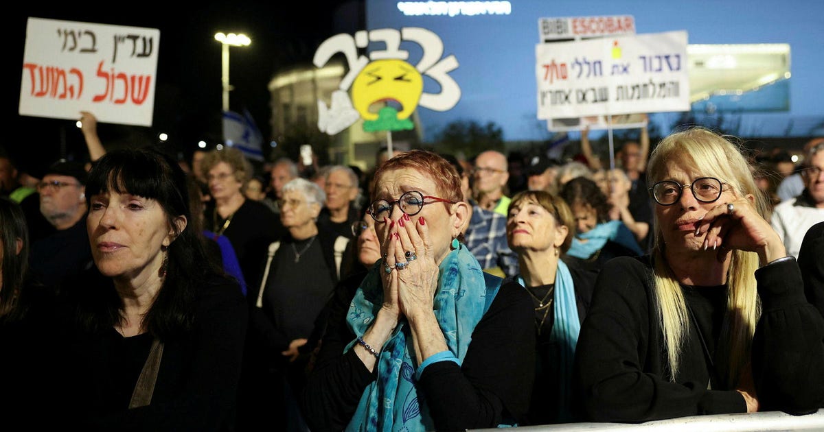 Thousands protest across Israel against Netanyahu gov't ahead of Memorial Day - Haaretz
