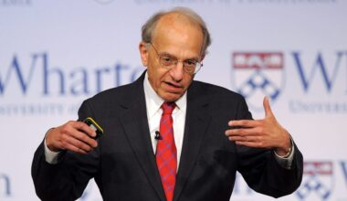 Stocks Could Struggle for Next 3 Months Amid War Inflation: Jeremy Siegel