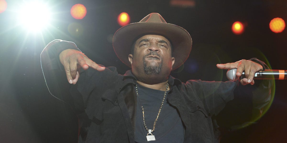 We Like Big Bubbles and We Cannot Lie