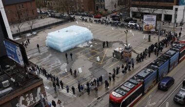 Toronto fire dismantles Drake’s ice sculpture - Toronto Star