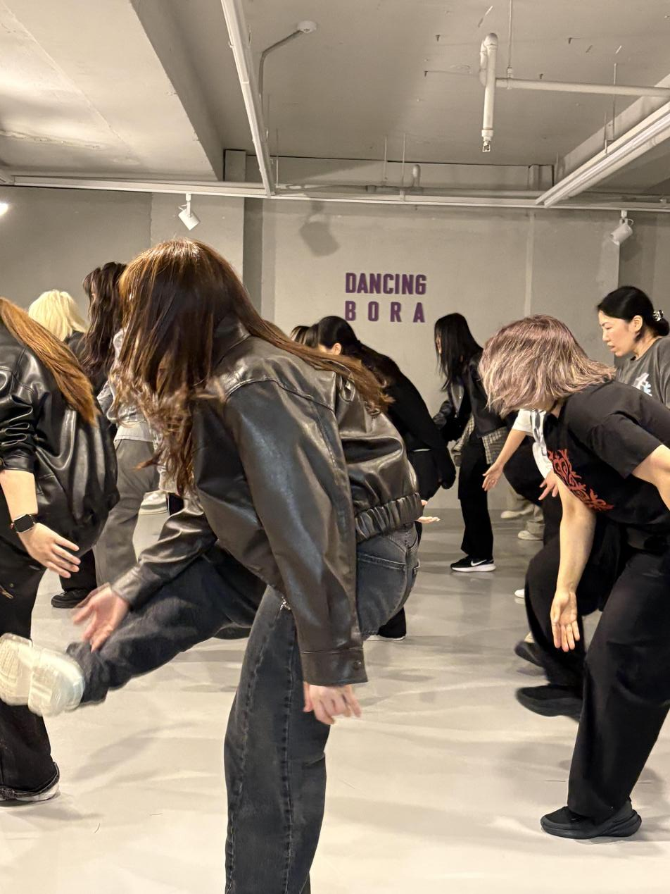 Students dance to '2.0' from BTS' latest album 'ARIRANG' at Dancing Bora in Hapjeong-dong, Seoul, March 30. Korea Times photo by Kim Bo-eun