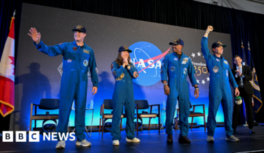 Artemis II astronauts: What they said in first post‑Moon Q&A - BBC