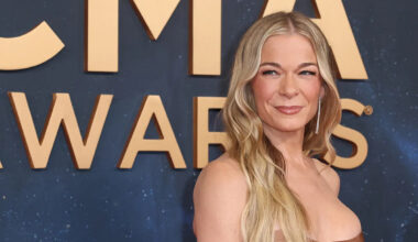LeAnn Rimes gets emotional during 'deep jaw release' treatment
