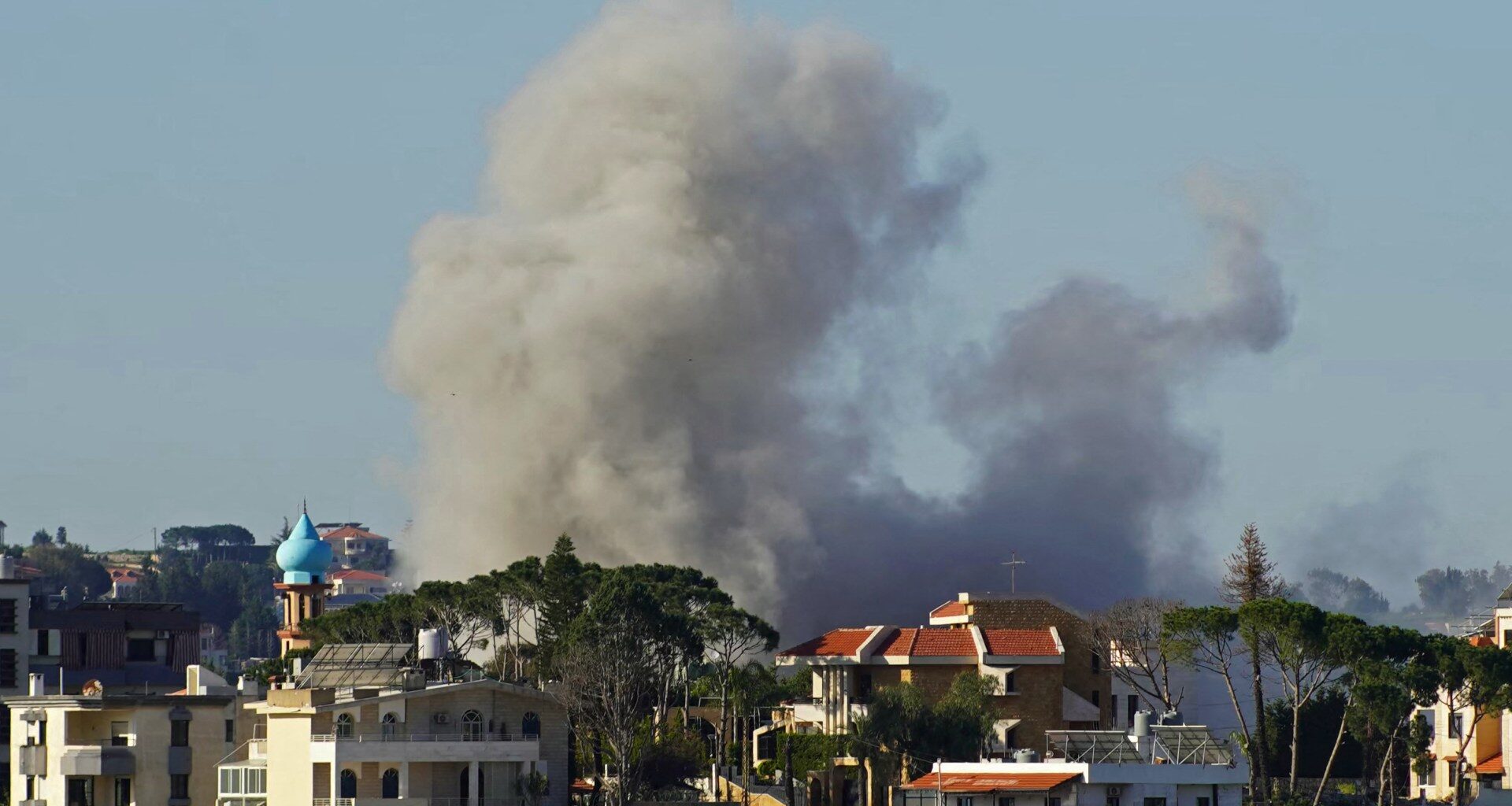 Israeli strikes kill at least 18 people across southern Lebanon | US-Israel war on Iran News