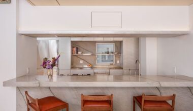 This Garden Apartment Treats Architecture as Aperture