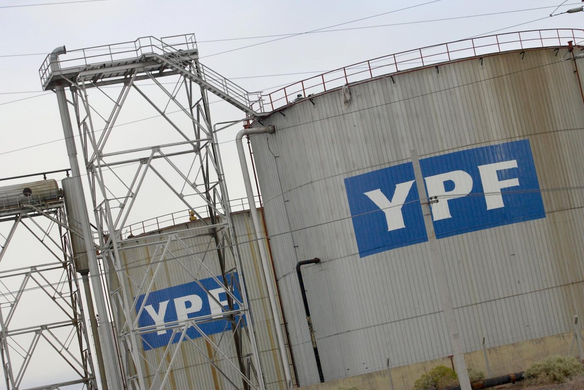 Argentina hits record oil output as Vaca Muerta drives growth