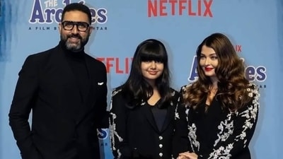 Abhishek Bachchan, Aaradhya Bachchan and Aishwarya Rai Bachchan