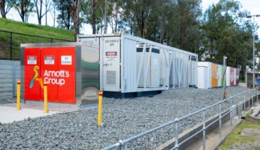 Australia: CleanPeak buys sub-5MW solar & BESS specialist SEI
