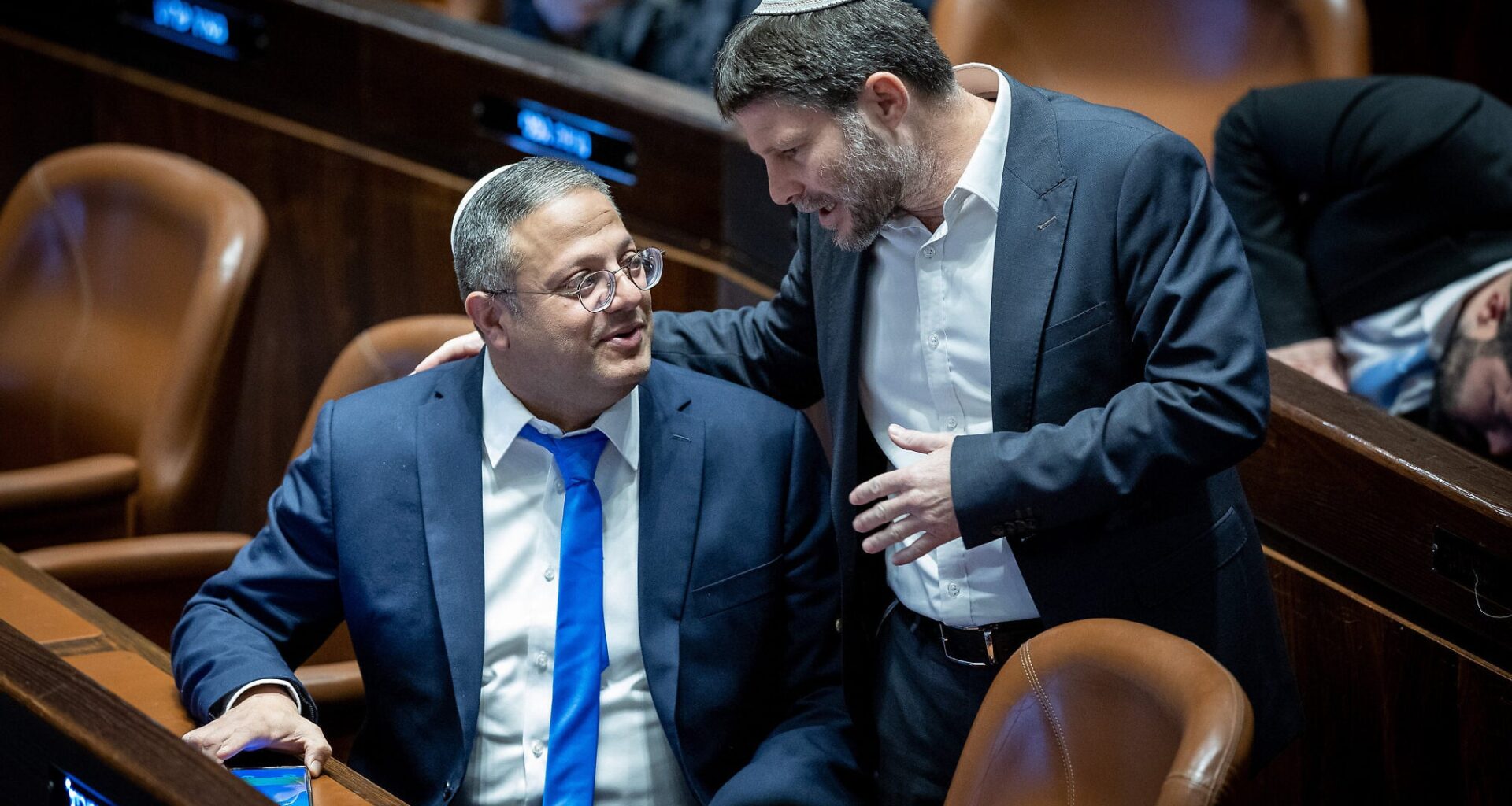 Why is Ben Gvir rising in the polls while Smotrich can't keep his head above water?