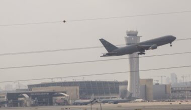 Israel planning to allow up to 90 passengers on departing flights starting Sunday