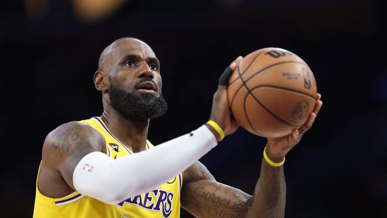 Los Angeles Lakers, Lakers news, Lakers injury report, Lakers starting lineup, LeBron James injury update, Lakers vs Thunder game