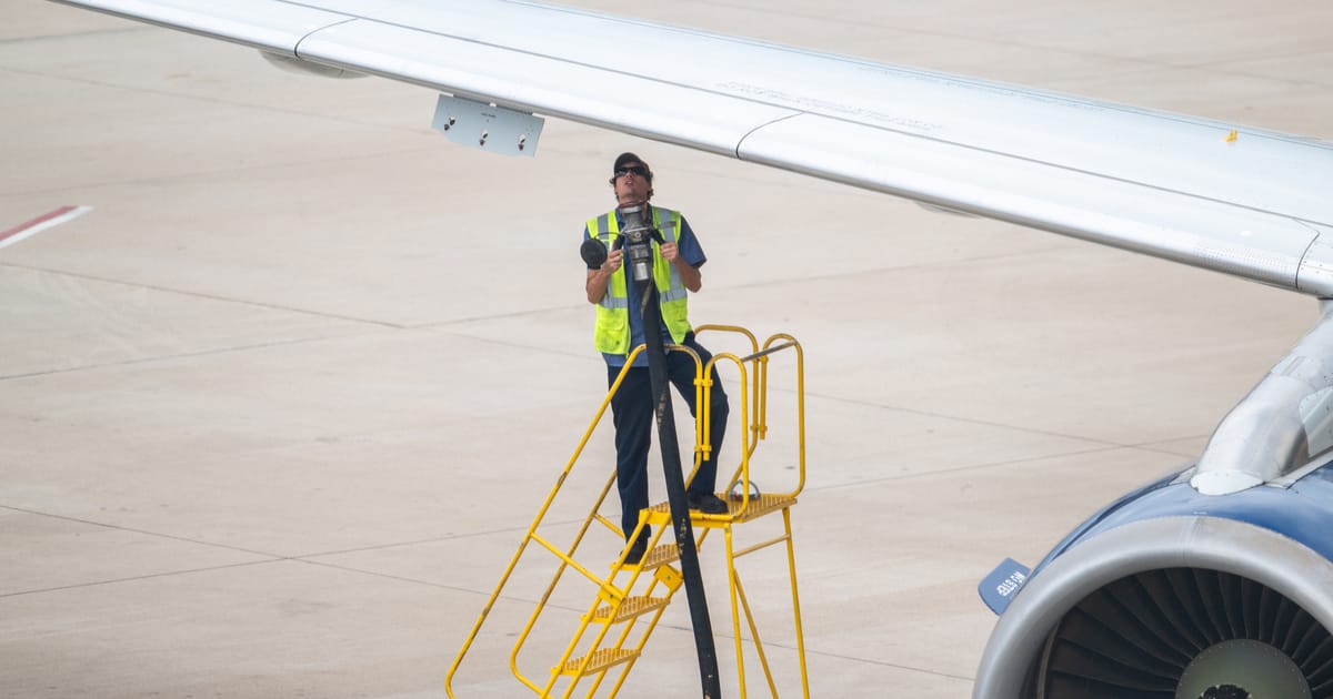 EU to prioritize jet fuel supplies in new emergency energy package – POLITICO