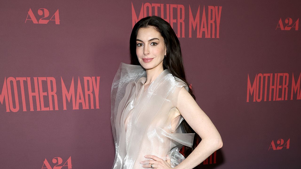 Anne Hathaway Takes a Blink-and-You’ll-Miss-It Approach to Naked Dressing
