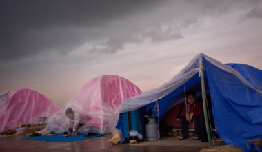 Lebanese displaced by war fill Beirut's streets, upending city life - The Washington Post