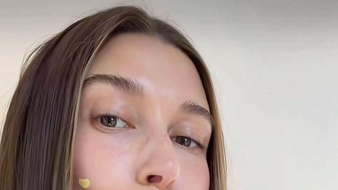 Hailey Bieber’s Coachella Beauty Prep Begins With a New Cut and Color