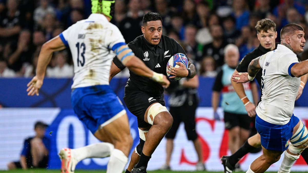 Former All Blacks flanker Shannon Frizell linked with shock NZ return in bid to play at 2027 World Cup - reports