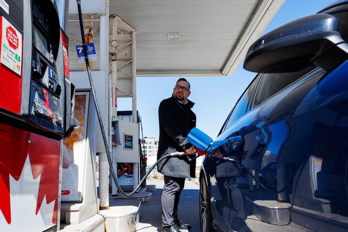 Canada’s inflation rate hits 2.4% in March as war fuels highest monthly gas-price increase on record