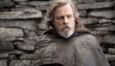 Mark Hamill Approves New Star Wars Boss After Blasting Last Jedi Issues