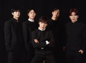 MONSTA X