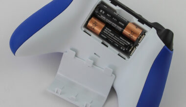 Microsoft Apologizes for Battery-Less Xbox Controllers, Sends Rechargeable Kits To Correct