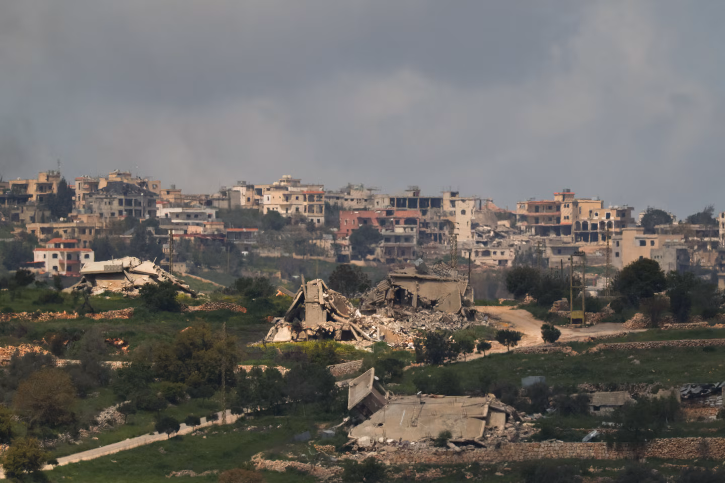 Israel agrees to 10-day Lebanon ceasefire