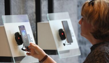 Samsung to end its texting app, tells U.S. users to switch to Google