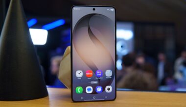 Samsung's awkward Galaxy S26+ is trying hard to win your heart at an enhanced $175 discount