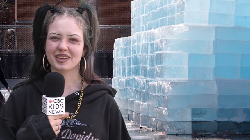 WATCH — Drake ices out Toronto. Here’s what teens said | videoclip