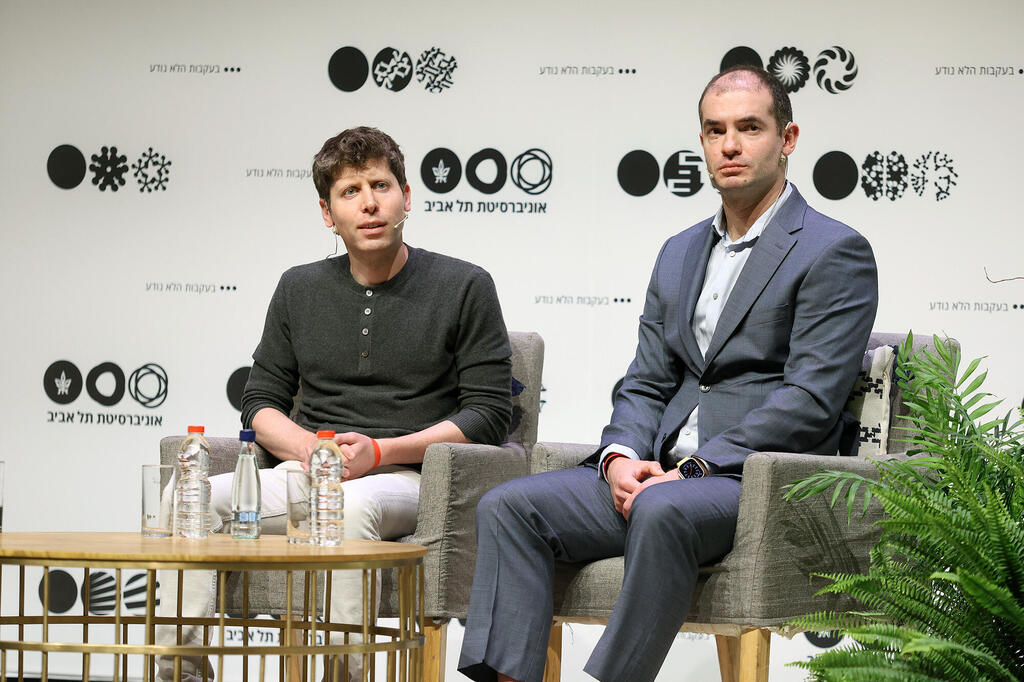 Former OpenAI chief scientist Dr. Ilya Sutskever and CEO Sam Altman at Tel Aviv University in 2024 (Photo: Avigail Uzi) המדען הראשי של OpenAI ד"ר איליה סוצקבר והמנכ"ל סם אלטמן באוניברסיטת תל אביב לפני שנה
