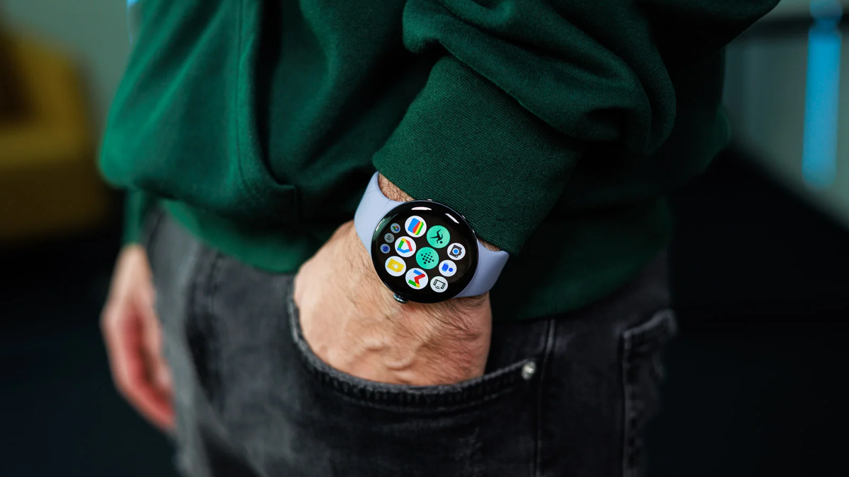 The larger Pixel Watch 4 plunges to its best price yet on Amazon