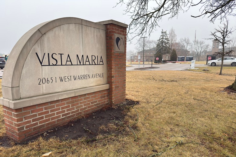 A sign for Vista Maria residential treatment program.