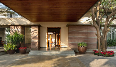 Rammed-earth walls enclose A House Born of Four Soils in India