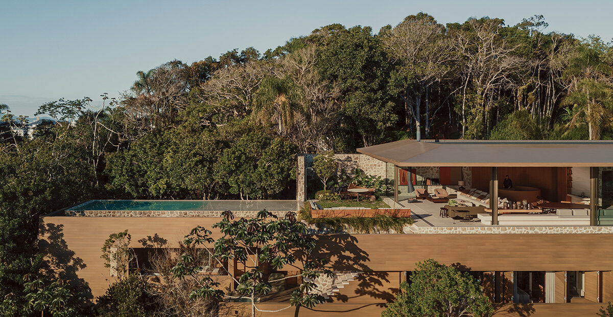 arthur casas adapts speculative structure into coastal house in brazil