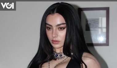 Charli XCX Reportedly Will Soon Complete New Album