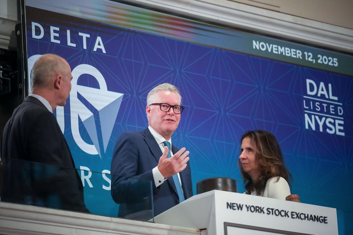 Jet Fuel’s Surge and Trump’s Meddling Cloud Airline Outlook