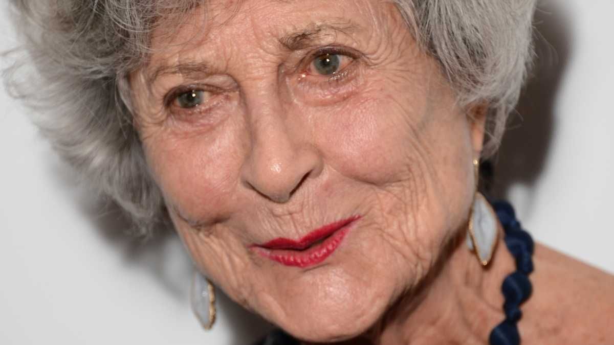 Retail pioneer Joan Burstein has died, aged 100