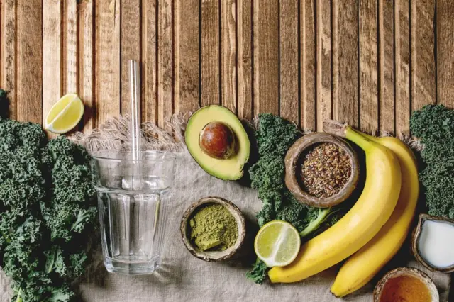 Picture of a mix of fruits and vegetables