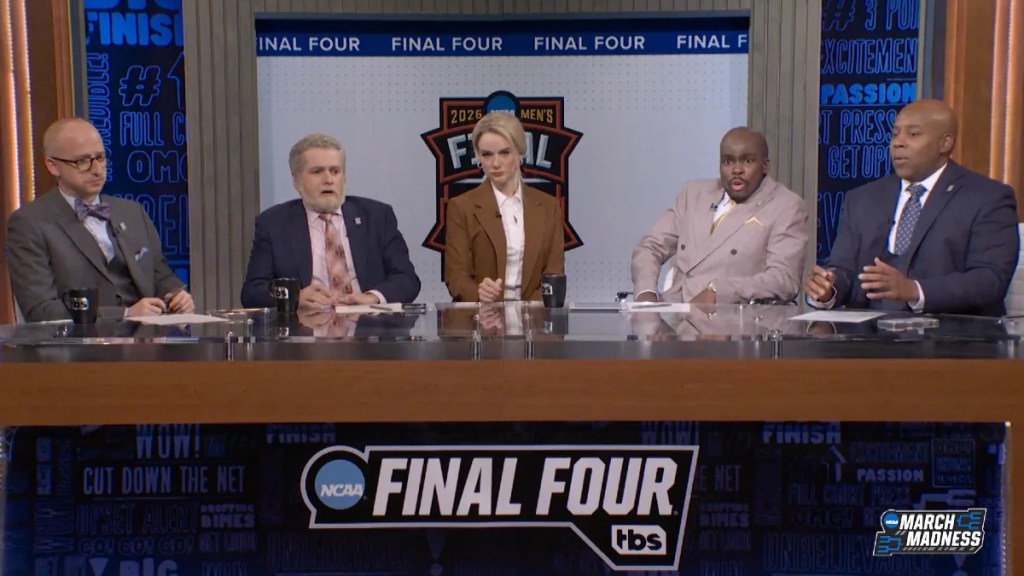 ‘SNL’ Skewers Iran War, Artemis II NASA Mission in March Madness Cold Open | Video