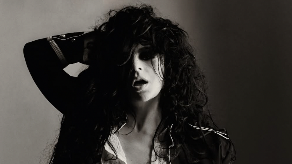 Charli XCX to make rock album · News ⟋ RA