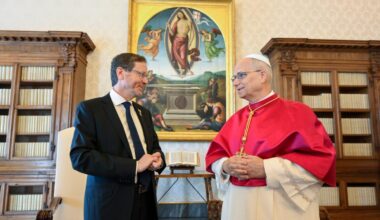 Pope and Israeli President discuss need to reopen all channels of dialogue