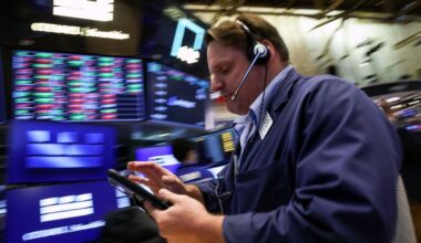 Morning Bid: Tech overwhelms Iran tension