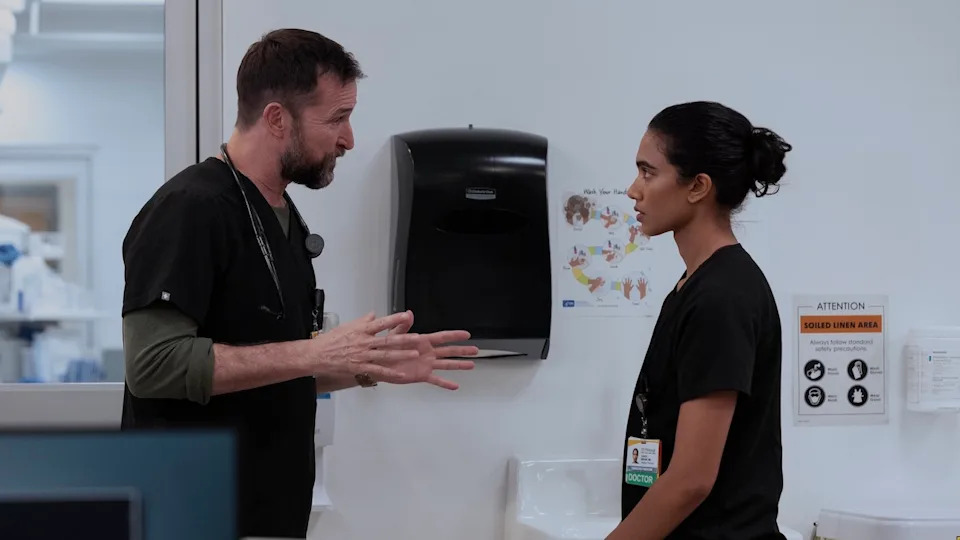 Robby lecturing Mohan in the ED in The Pitt Season 2x12