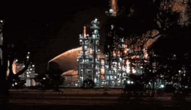 When oil refineries burn, here’s what happens to your lungs and heart