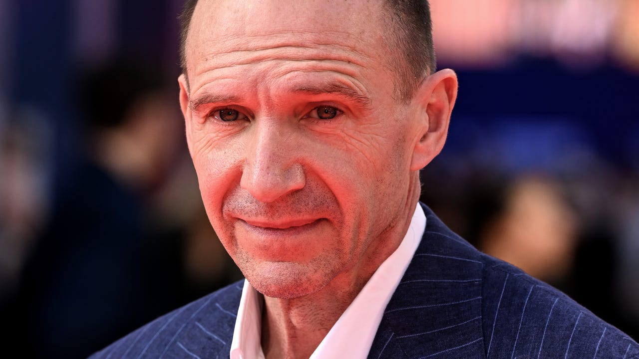 Harry Potter Star Ralph Fiennes Says Tilda Swinton Would Be 'Fantastic' as Lord Voldemort