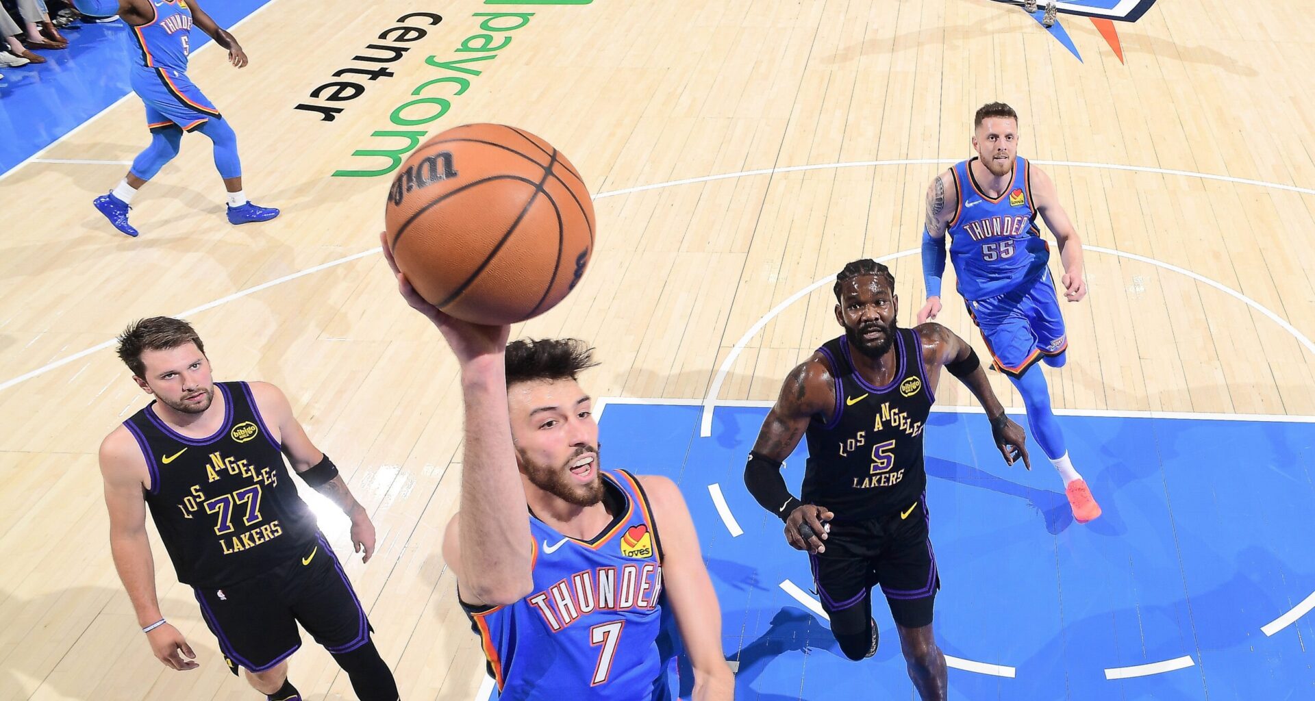 Lakers' Luka Dončić hurts hamstring vs. OKC, will have MRI on Friday