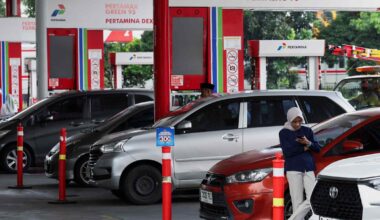 Indonesia pushes remote work, biodiesel expansion to tackle oil crisis