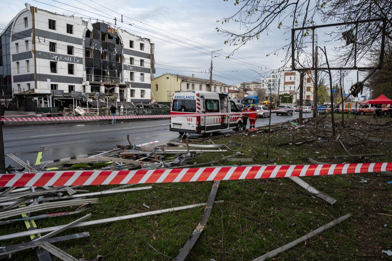 A general view of the site of a Russian missile attack in Kyiv, Ukraine, on April 16, 2026. (AA Photo)