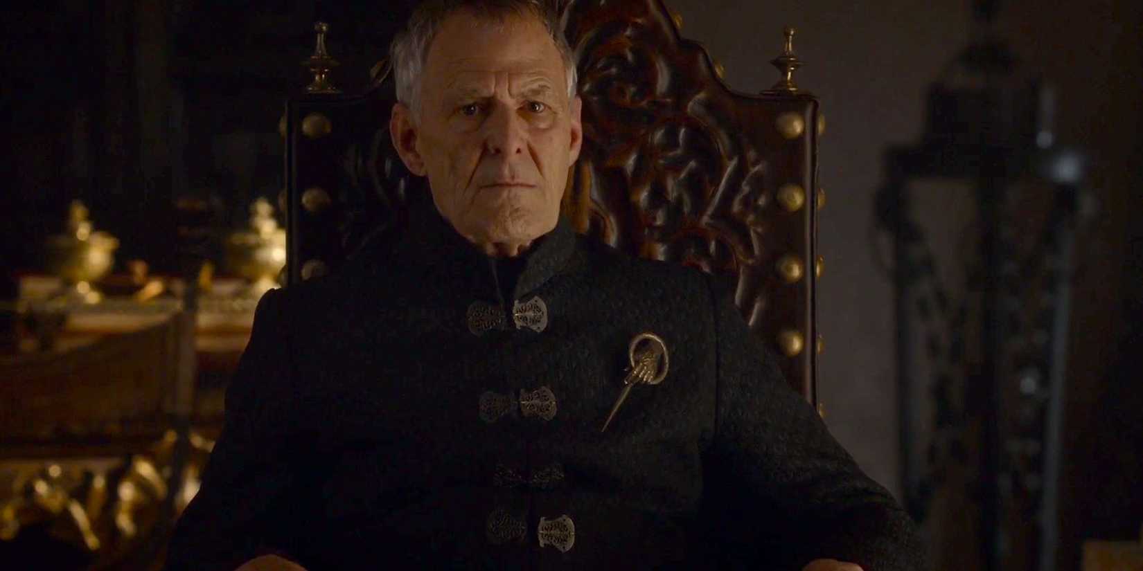 Kevan Lannister sitting on chair in Game of Thrones