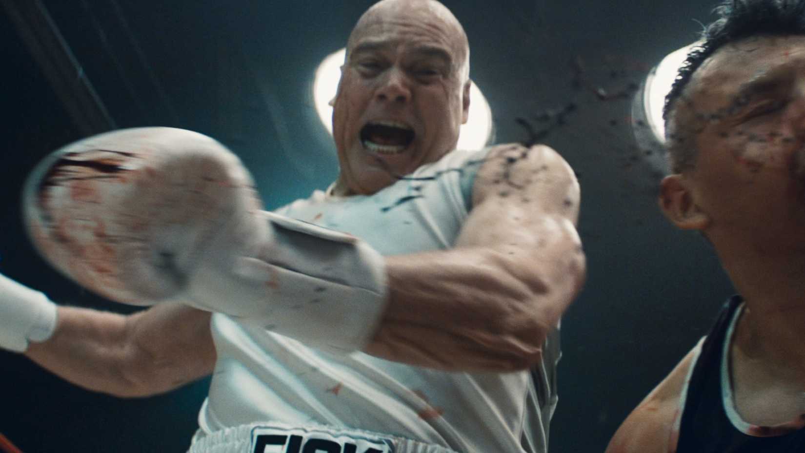 Kingpin punching a man in a boxing fight in Daredevil_ Born Again season 2